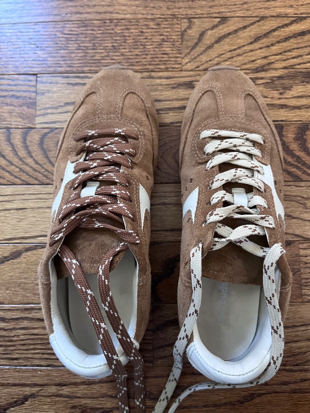 Larroude Stella Sneakers